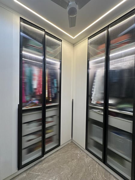 Walk-in Wardrobe